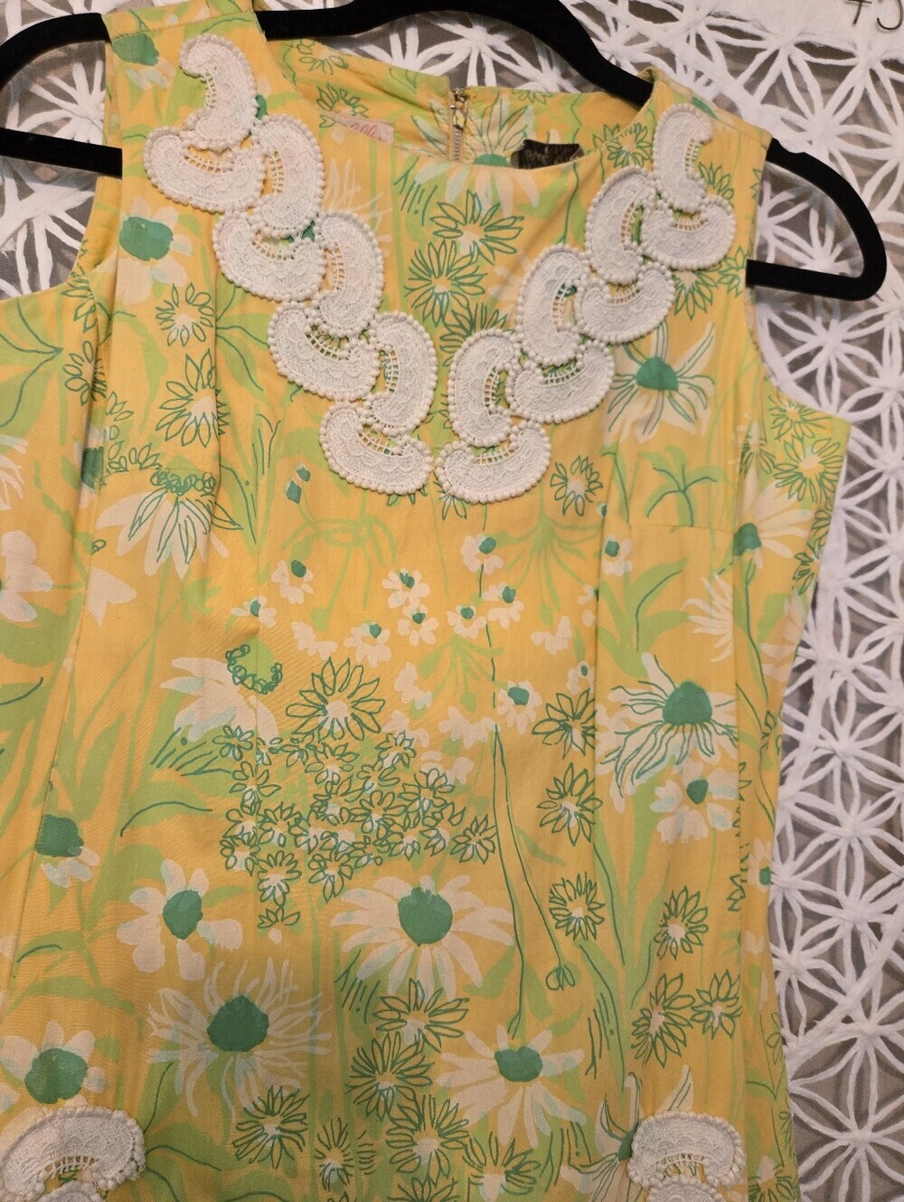 Vintage Lilly Pulitzer “The Lilly” Yellow Daisy Shift Dress 100% Cotton Mod - Picture 4 of 15
